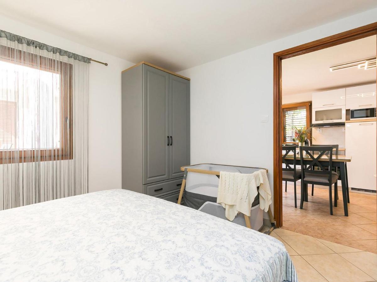Apartman Lavanda New 2021 โปเรช ภายนอก รูปภาพ